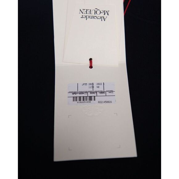 Alexander McQueen Pintuck Zip Dress in Black Wool - Picture 8 of 8